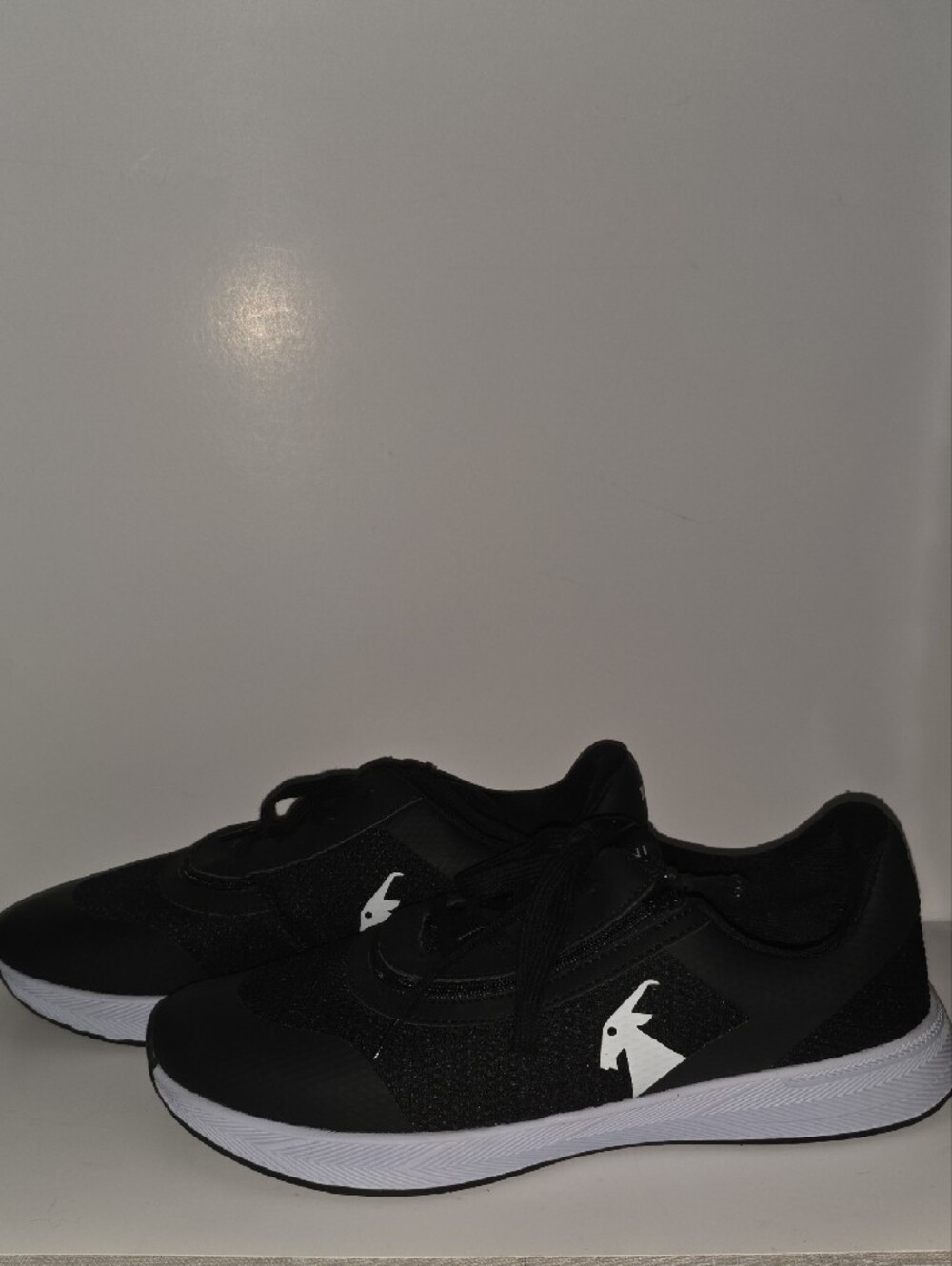 BILLY SZ 11W Womens SPORT INCLUSION ONE Black Athletic Sneakers with Zipper